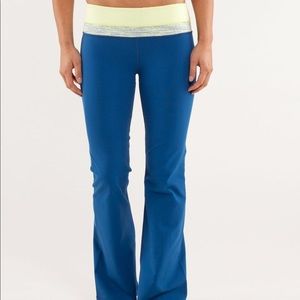 Blue and yellow Lululemon flare leggings